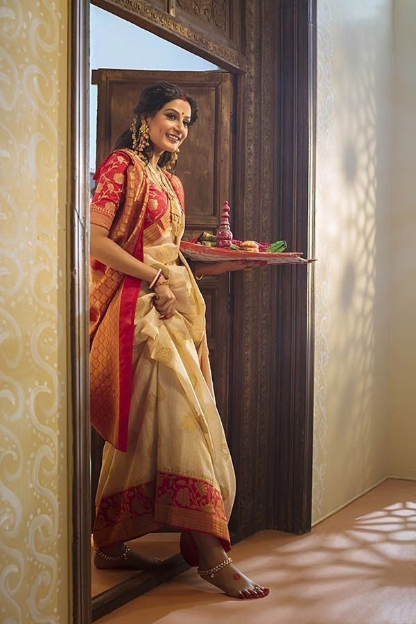 7 Smart Ways to Care for Your Tant Sarees at Home Like a Pro 4 7 Smart Ways to Care for Your Tant Sarees at Home Like a Pro 30d159c57311111781b327e802289fb1 1 https://ethniclovers.com/wp-content/uploads/2025/05/4c73856ac12a04b12ffd182f0b1bdb3b.avif Ethniclover