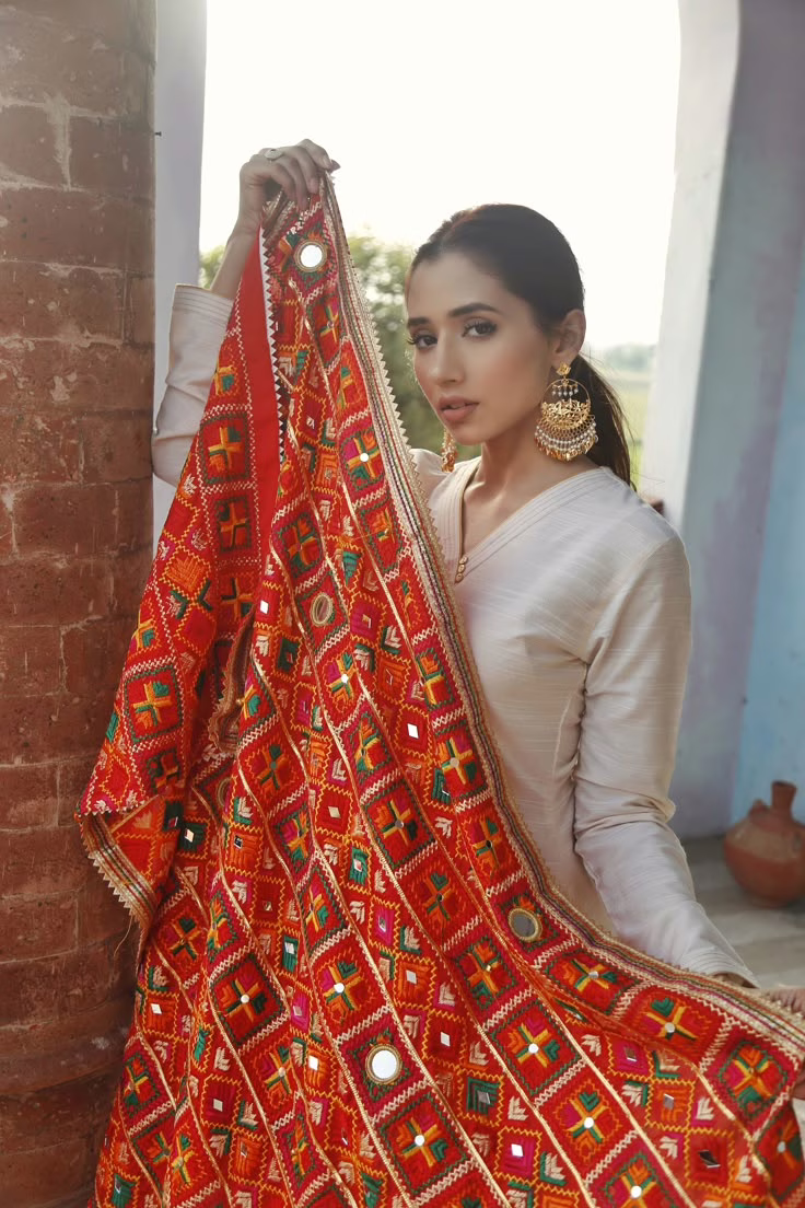 5 Things You Didn’t Know About Phulkari Embroidery