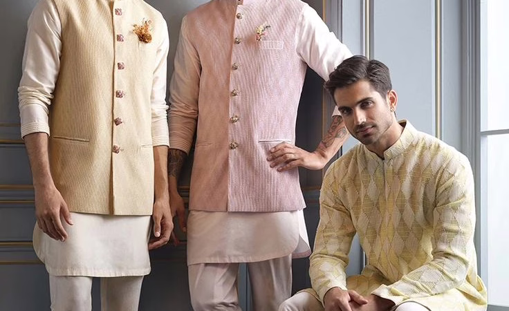 Grab The Limelight With 3 Trending Ethnic Wear Men’s Kurtas Perfect For Any Festival!