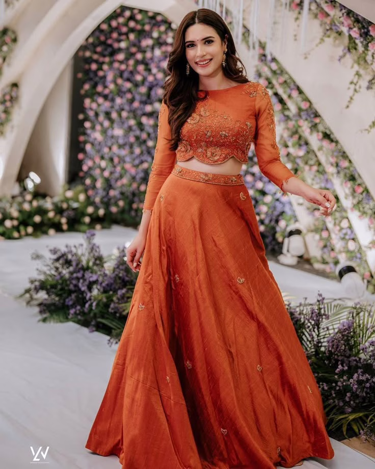 3 Indian Ethnic Wear Styles for Women with Different Body Shapes 10 3 Indian Ethnic Wear Styles for Women with Different Body Shapes simple peplum kurtis