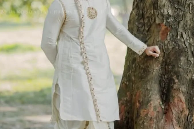 5 Elegant Traditional Bengali Outfits Every Man Must Try